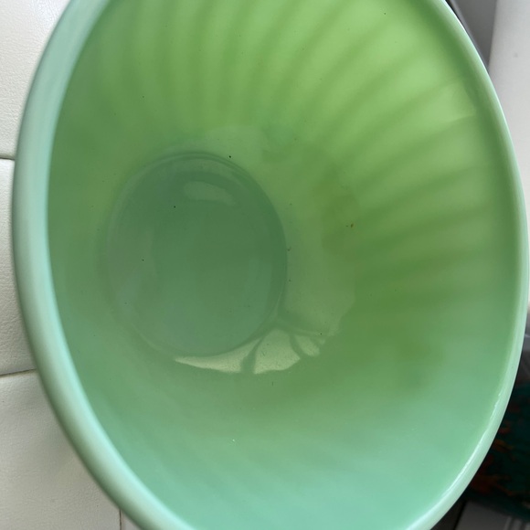 Vintage Fire King Jadeite Green Swirl 9" Mixing Bowl Rare Find - Picture 2 of 6